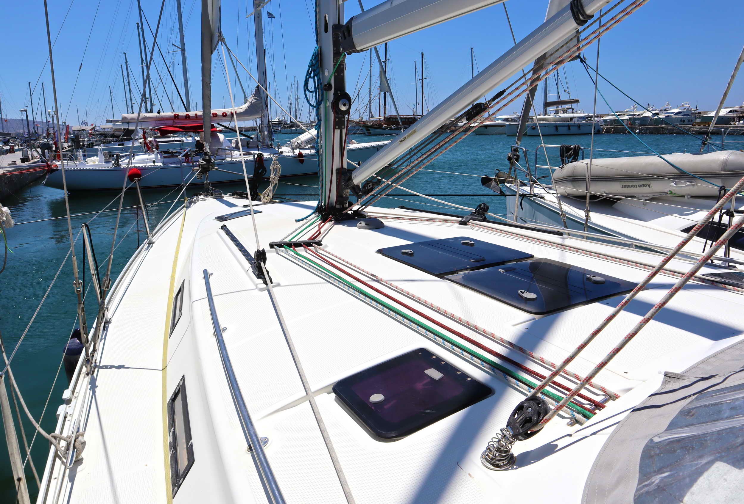 Bavaria Cruiser 40 (3 cab.) — photo 20