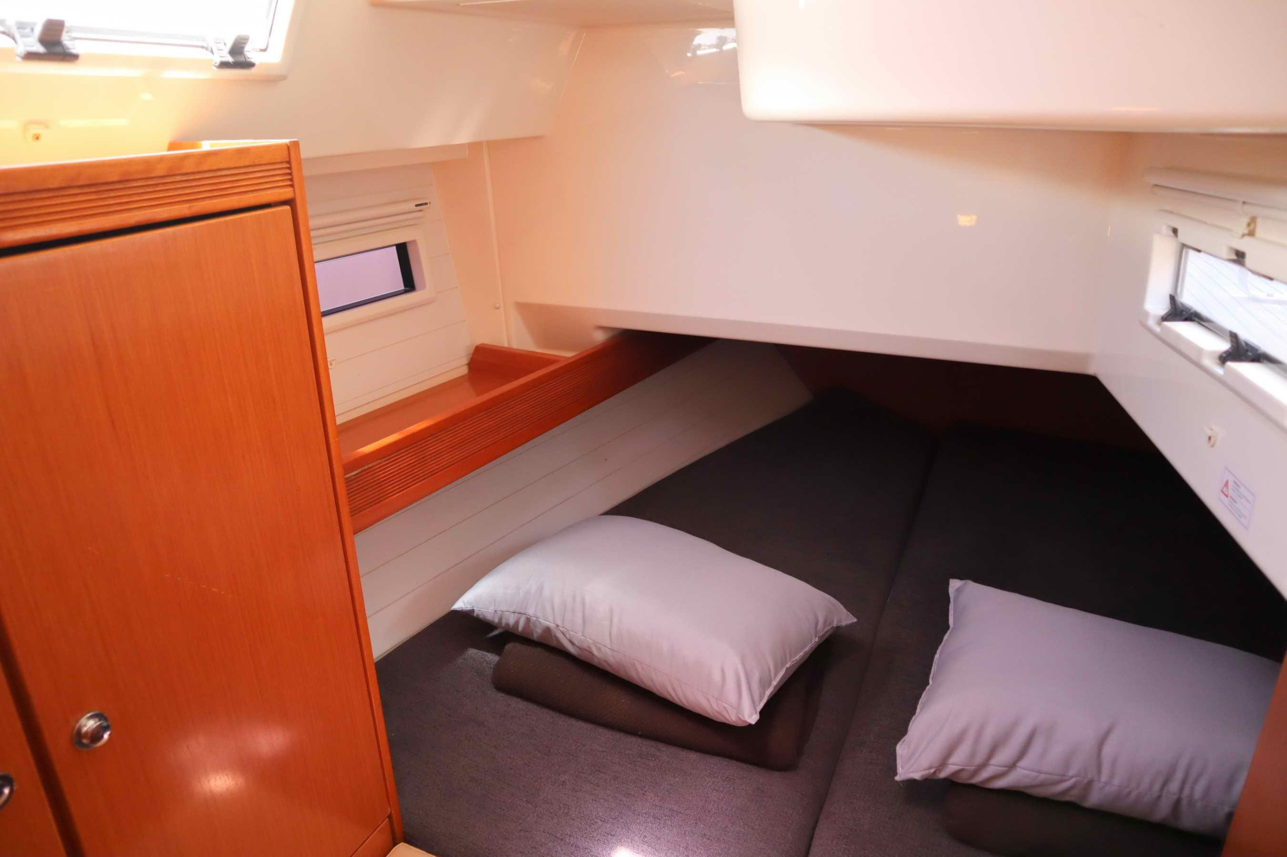 Bavaria Cruiser 40 (3 cab.) — photo 42