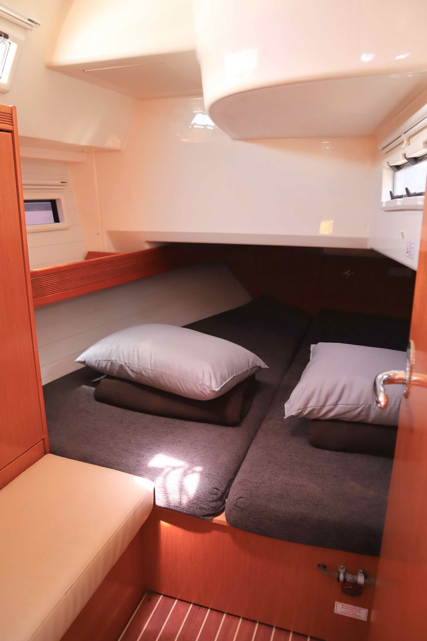 Bavaria Cruiser 40 (3 cab.) — photo 22