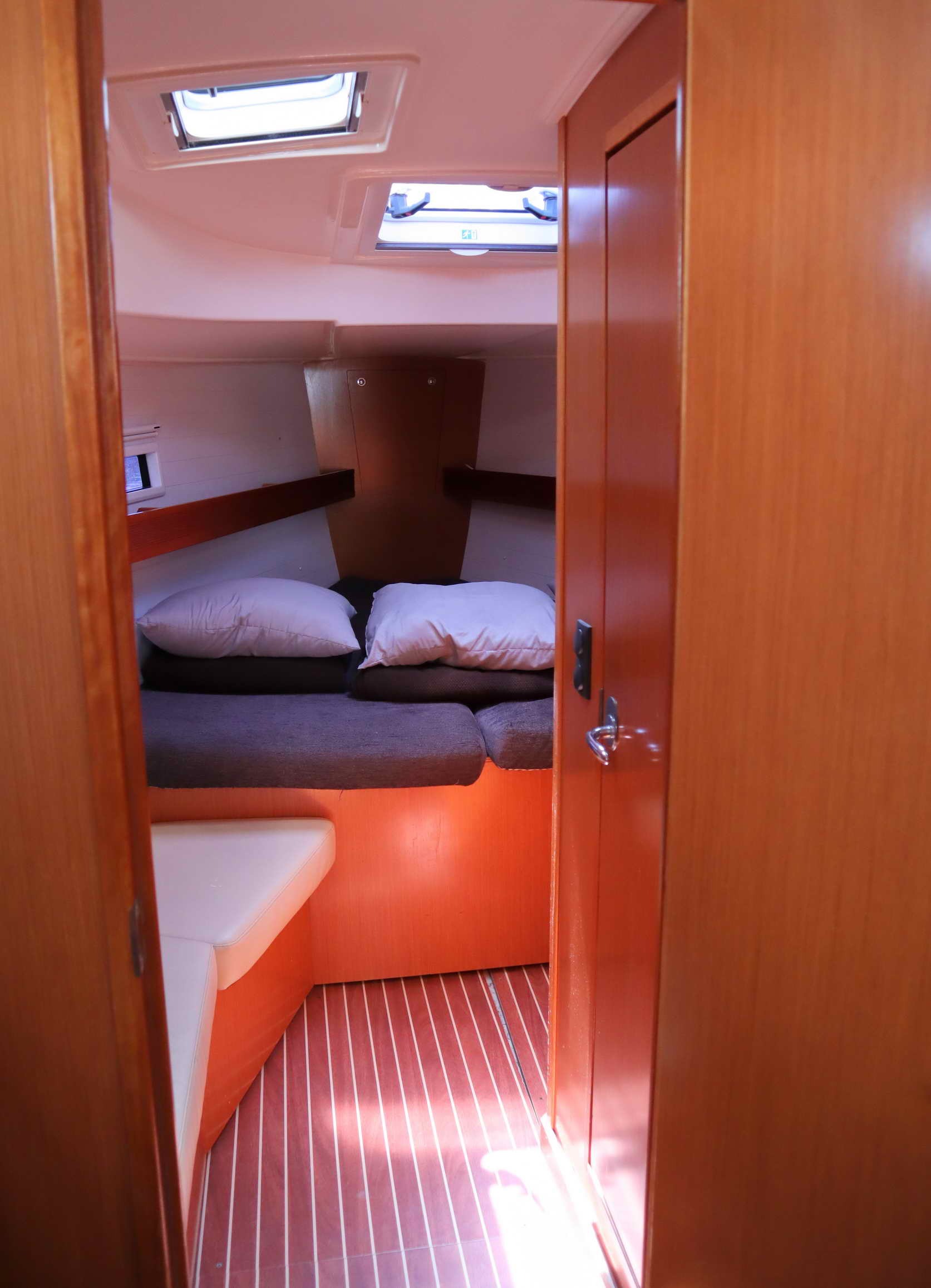 Bavaria Cruiser 40 (3 cab.) — photo 41