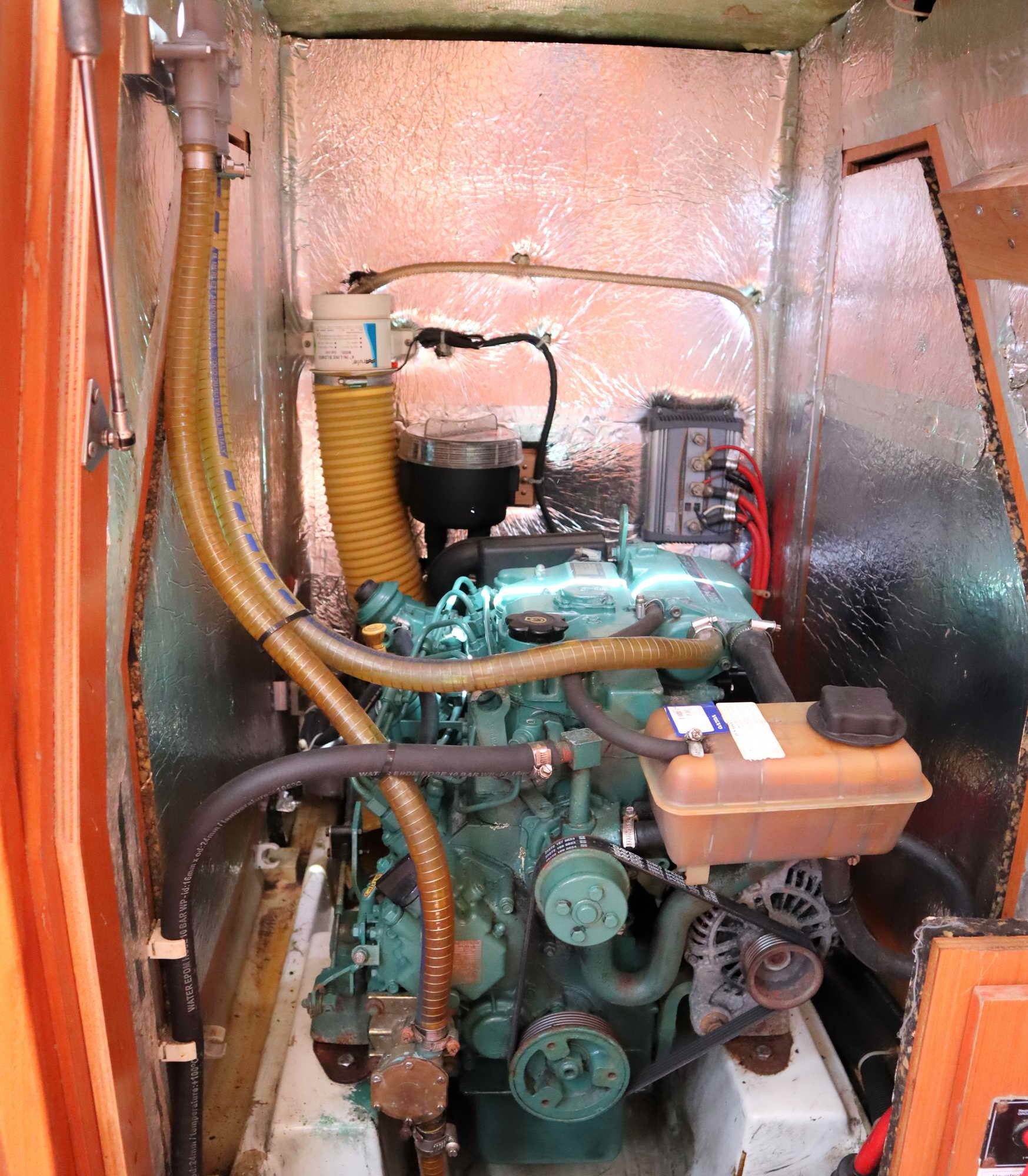 Bavaria Cruiser 40 (3 cab.) — photo 16