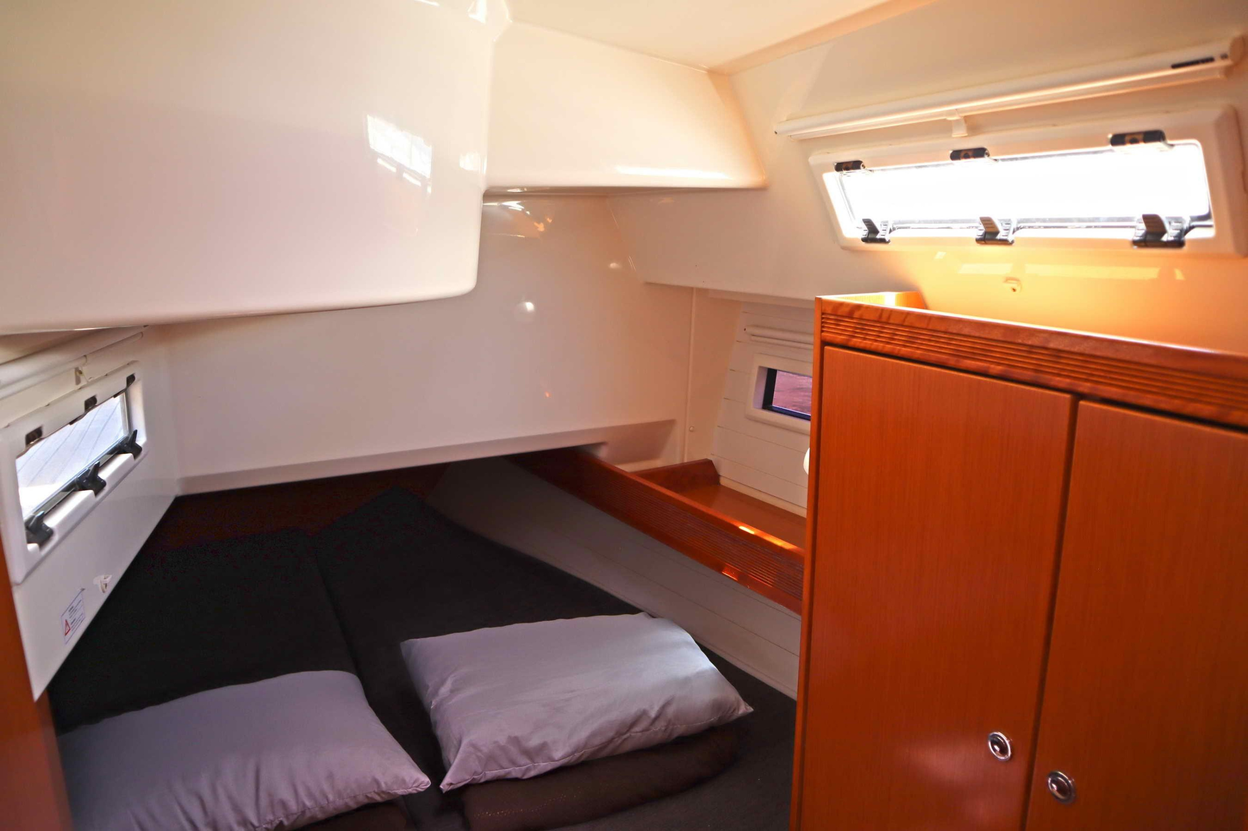Bavaria Cruiser 40 (3 cab.) — photo 3