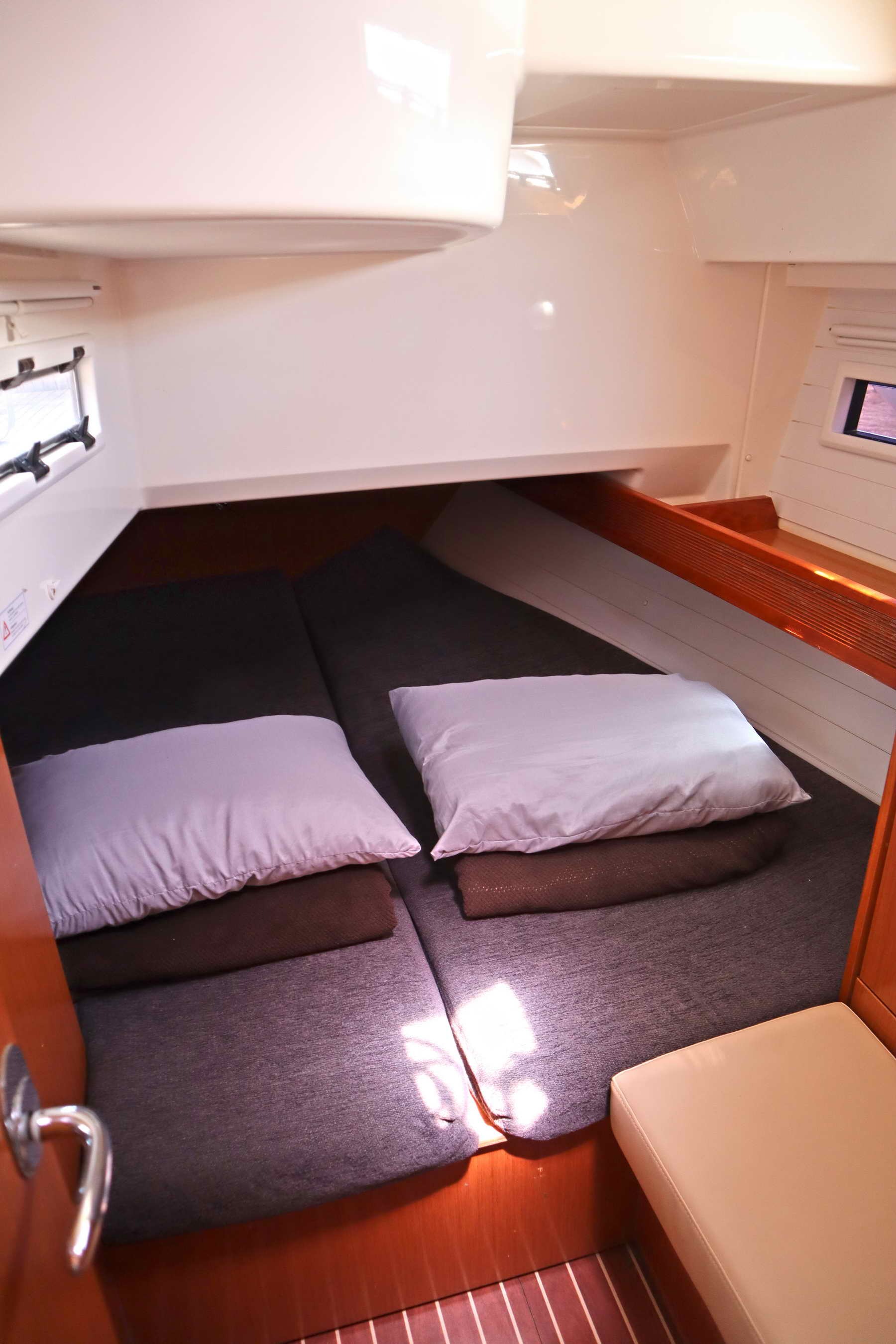 Bavaria Cruiser 40 (3 cab.) — photo 32