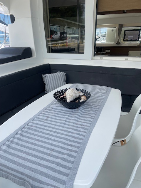 Lagoon 40 (4 cab.) — photo 33