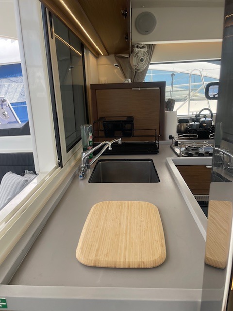 Lagoon 40 (4 cab.) — photo 15