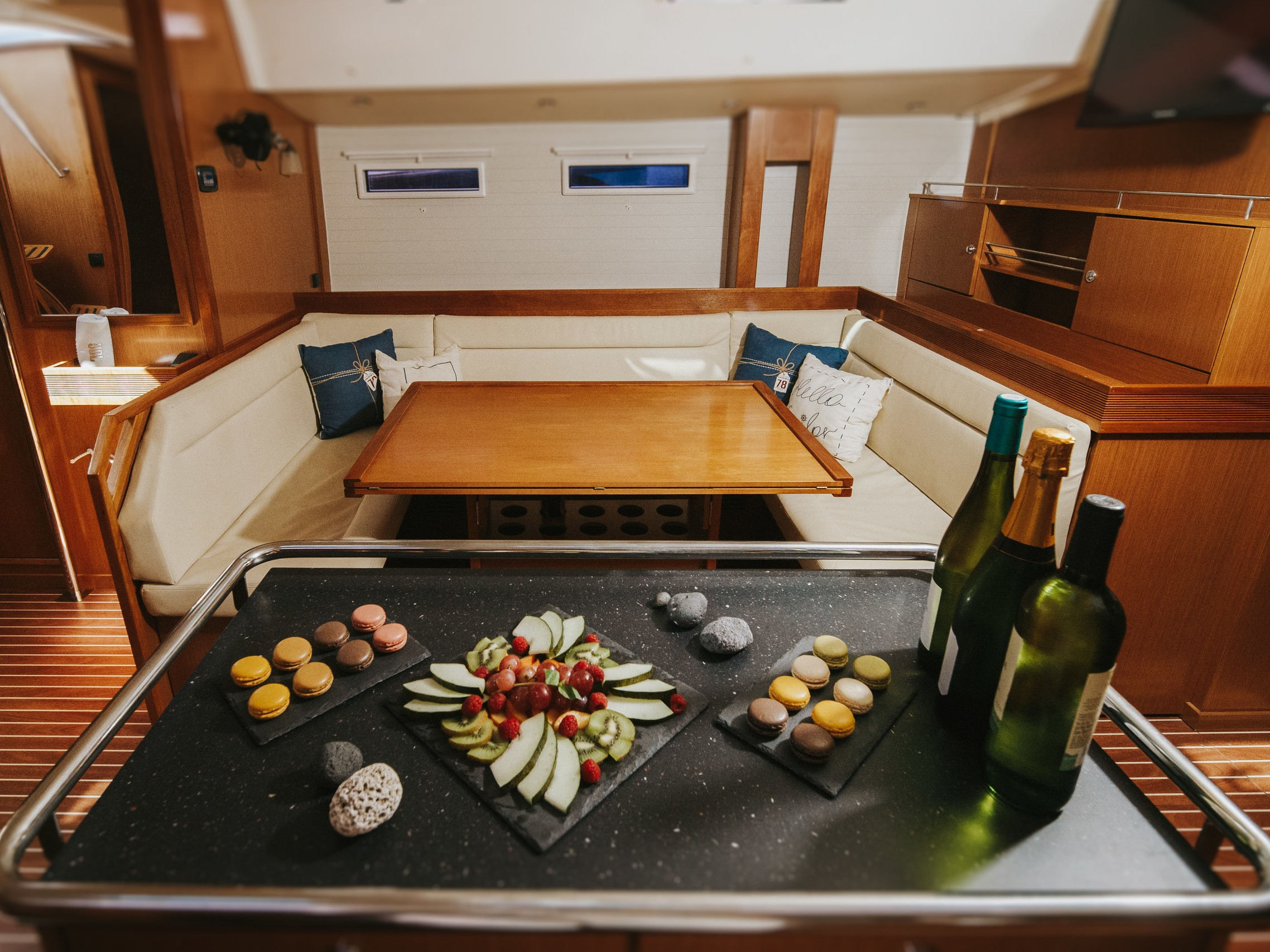Bavaria 55 Cruiser — photo 3