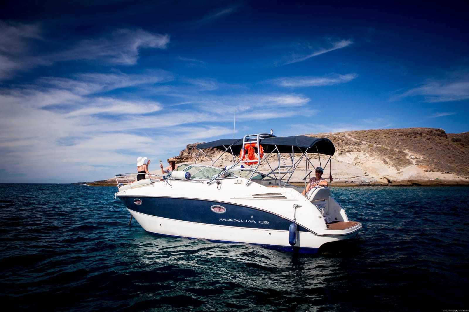 Maxum Marine 2700SE — photo 2
