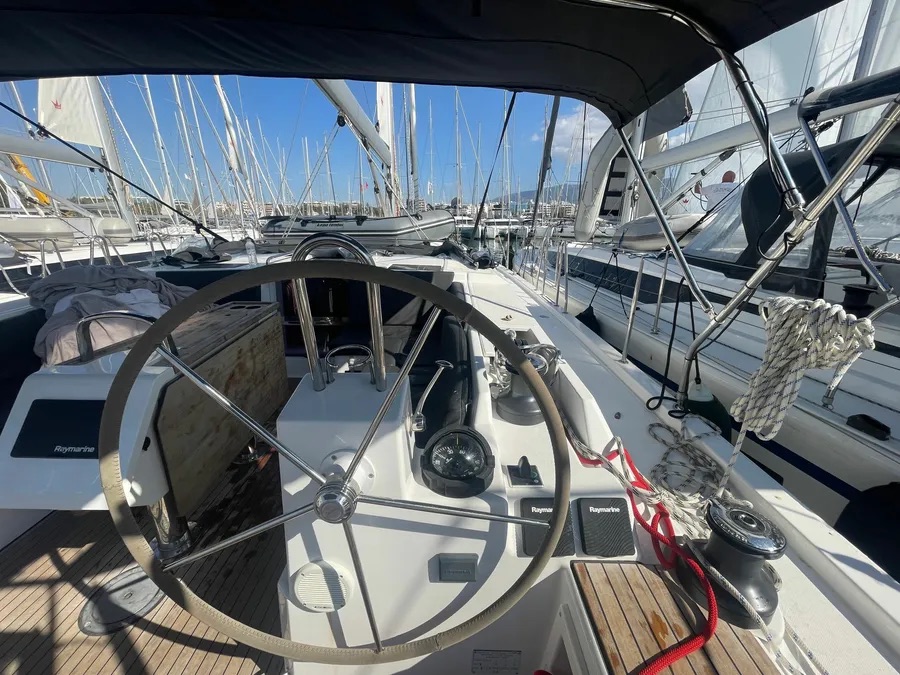 Bavaria C45 (3 cab.) — photo 12