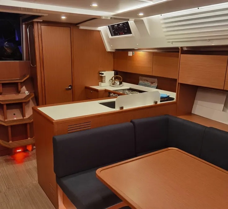 Bavaria C45 (3 cab.) — photo 19