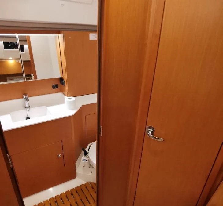 Bavaria C45 (3 cab.) — photo 27