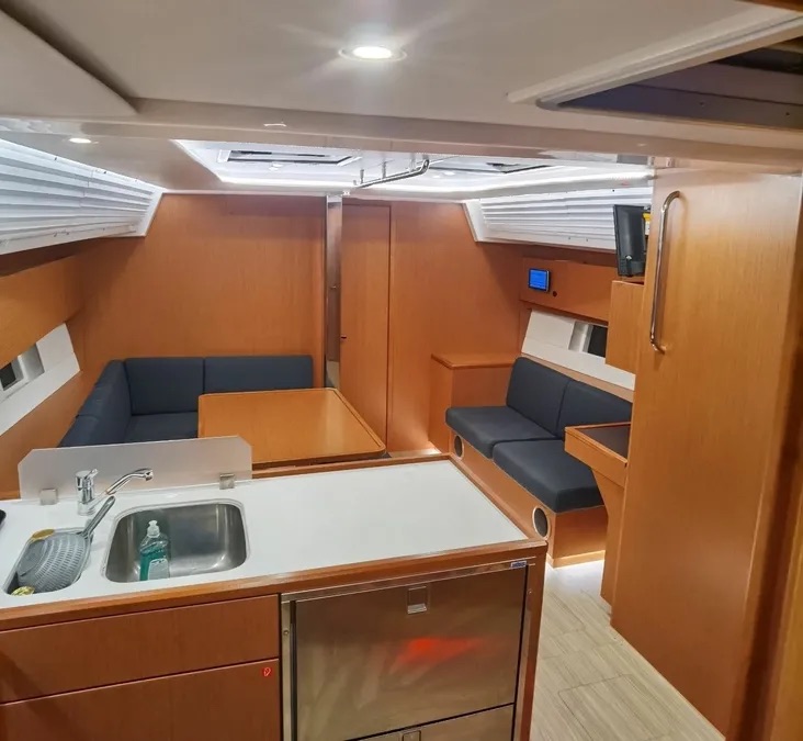 Bavaria C45 (3 cab.) — photo 23