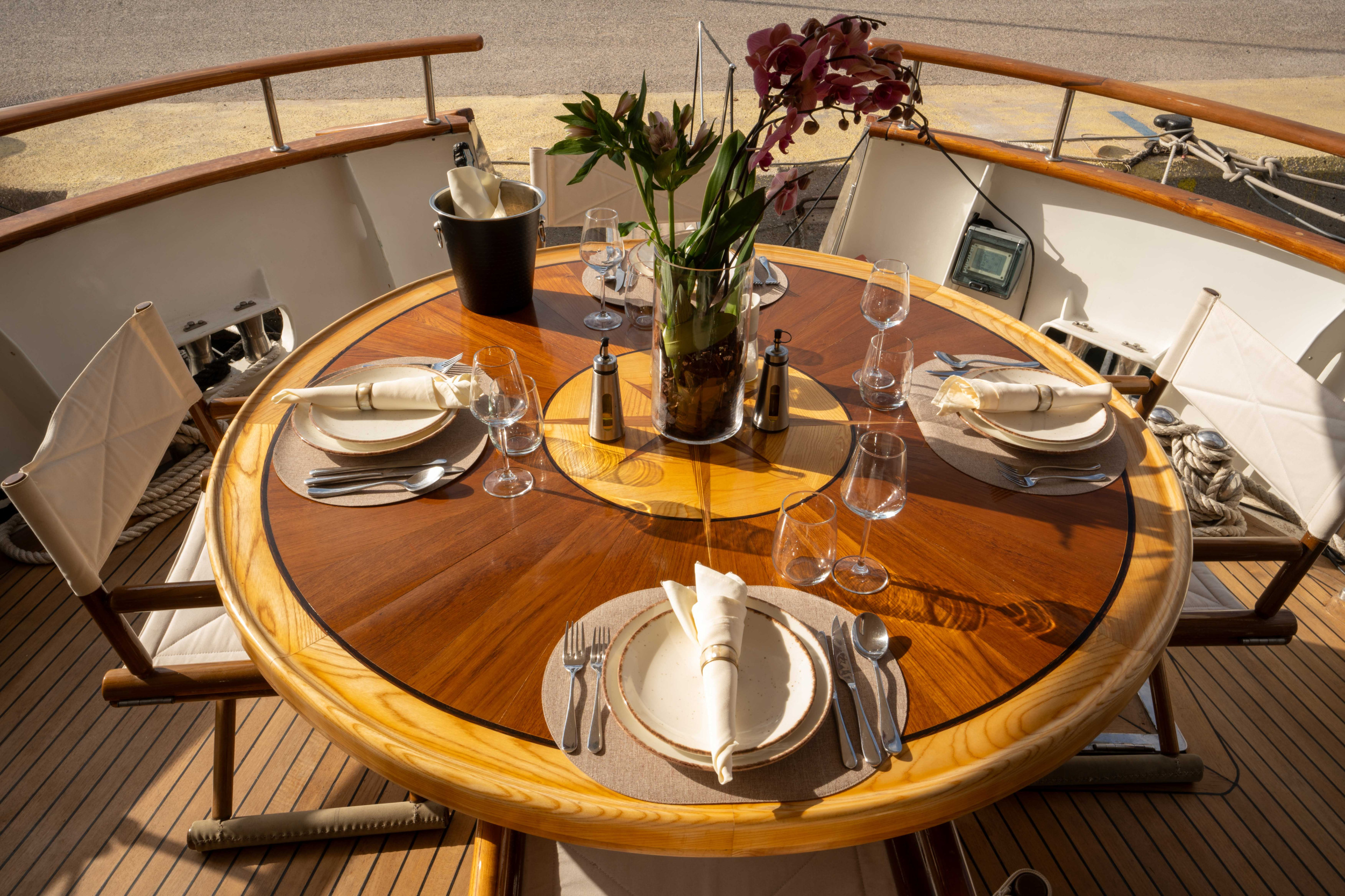 Motoryacht — photo 13