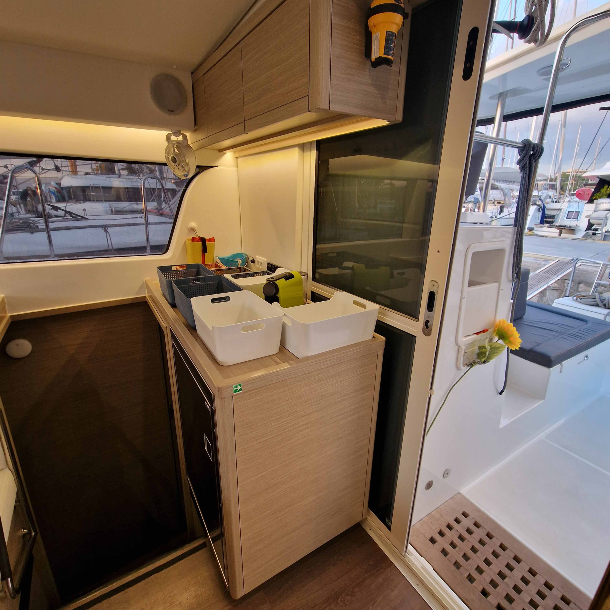 Lagoon 40 (4 cab.) — photo 9