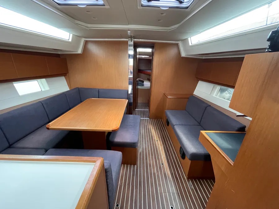 Bavaria C45 Holiday (5 cab.) — photo 3