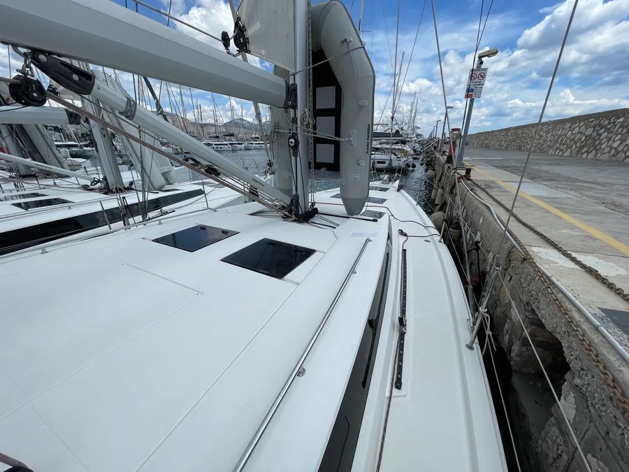 Bavaria C45 Holiday (5 cab.) — photo 21