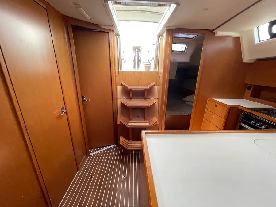 Bavaria C45 Holiday (5 cab.) — photo 5