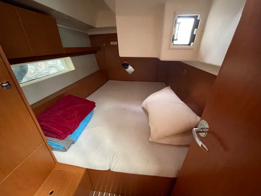 Bavaria C45 Holiday (5 cab.) — photo 13