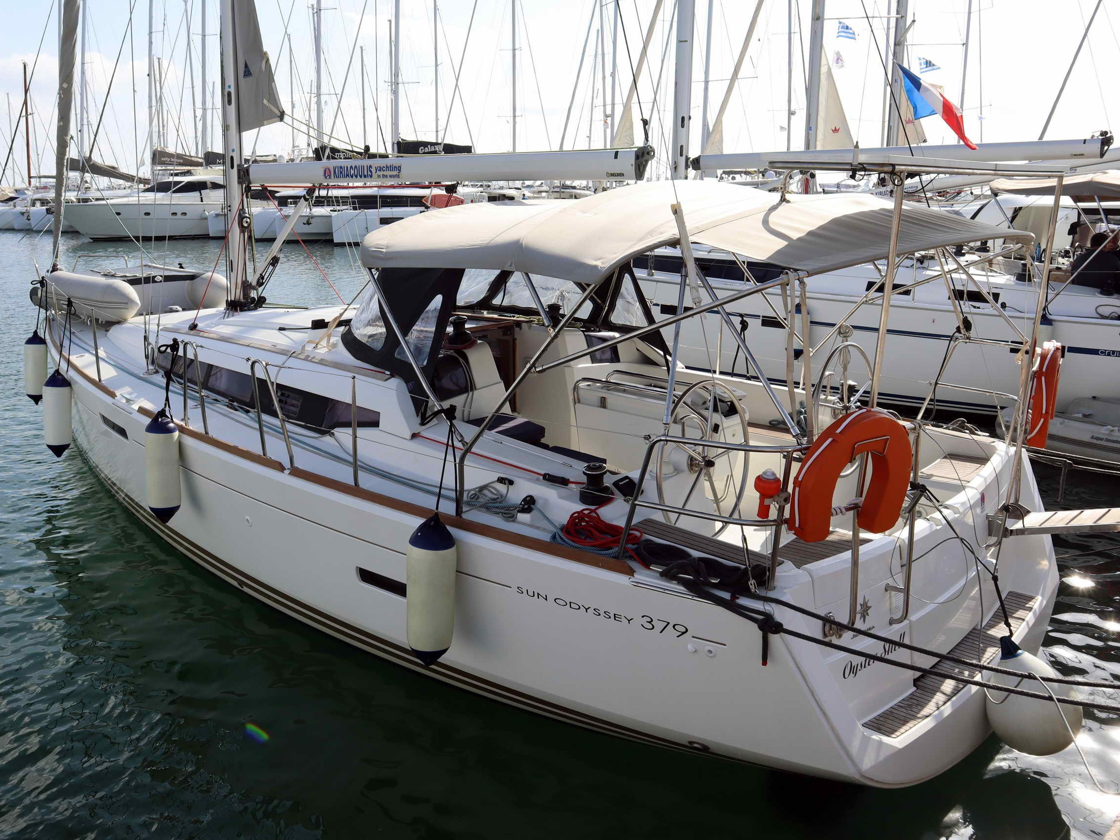Sun Odyssey 379 (3 cab.) — photo 1