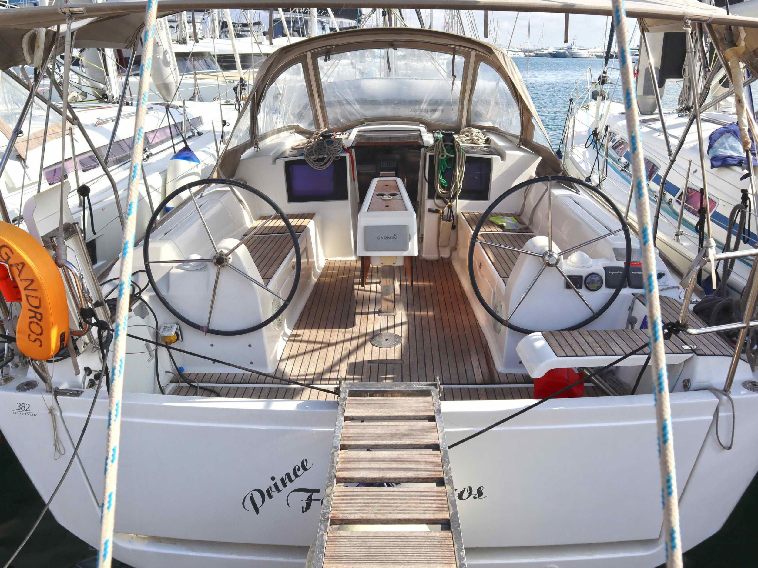Dufour 382 GL (3 cab.) — photo 1