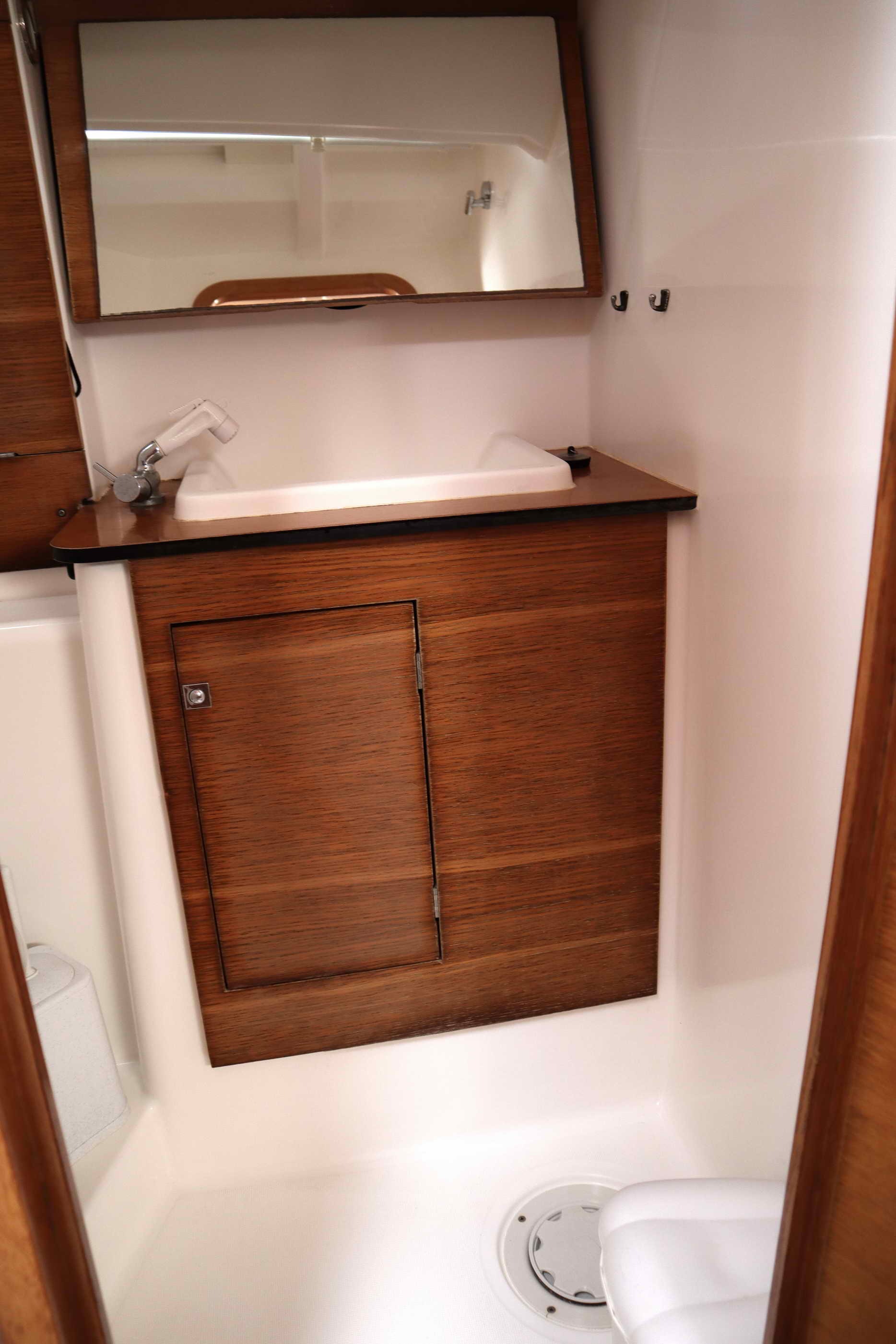 Dufour 382 GL (3 cab.) — photo 2