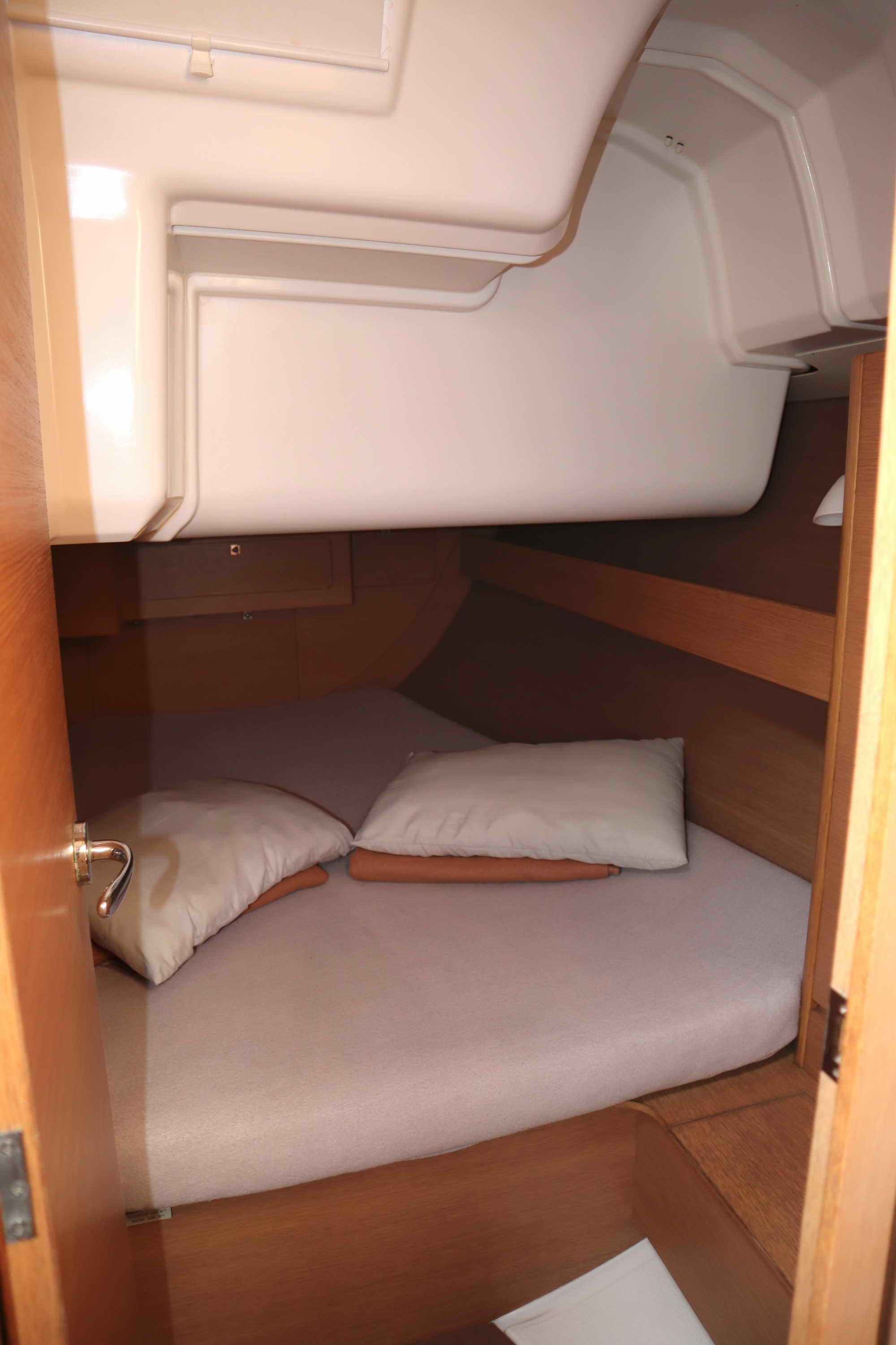 Dufour 382 GL (3 cab.) — photo 16