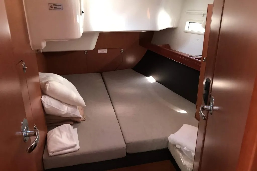 Bavaria Cruiser 51 (5 cab.) — photo 14