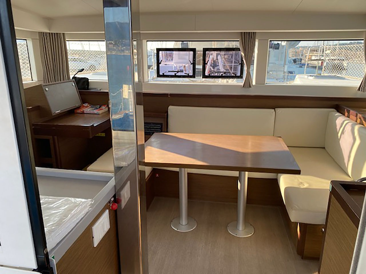 Lagoon 40 (4 cab.) — photo 9