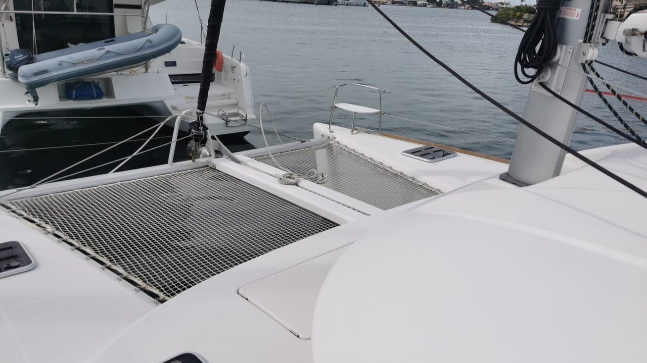 Lagoon 380 (4 cab.) — photo 3