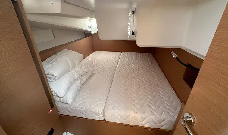 Sun Odyssey 490 — photo 4