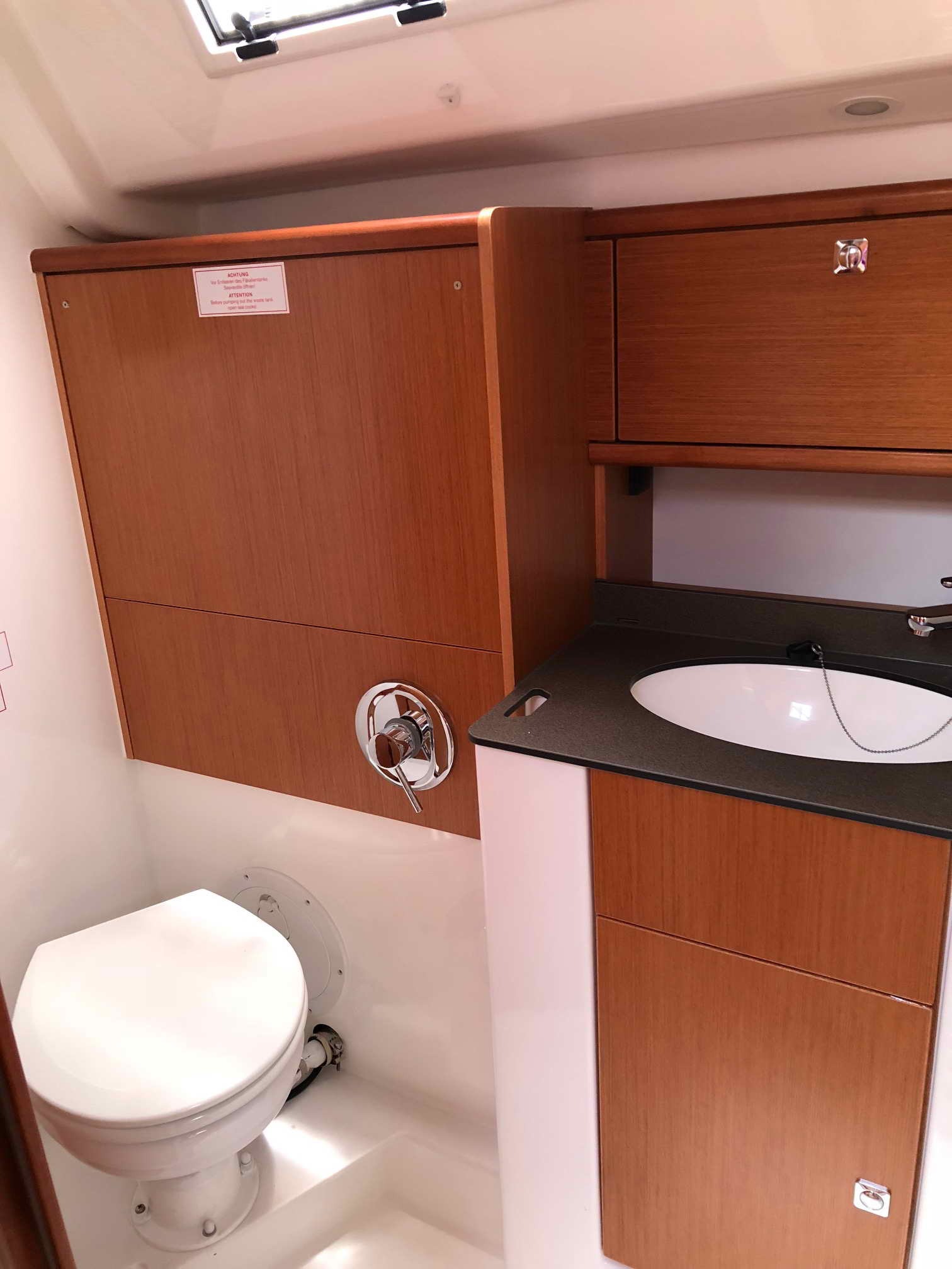 Bavaria Cruiser 51 (5 cab.) — photo 11