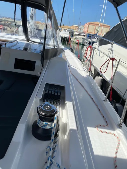 Bavaria C45 Holiday (5 cab.) — photo 15