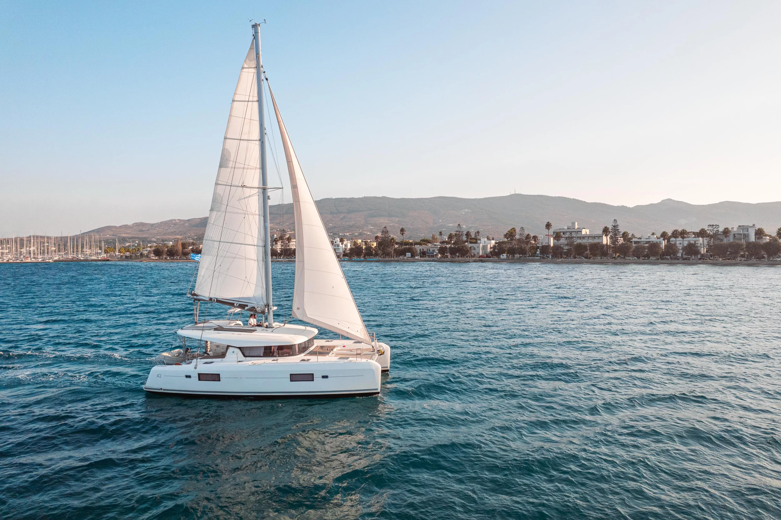 Lagoon 42 & GEN (Plous)  - 9