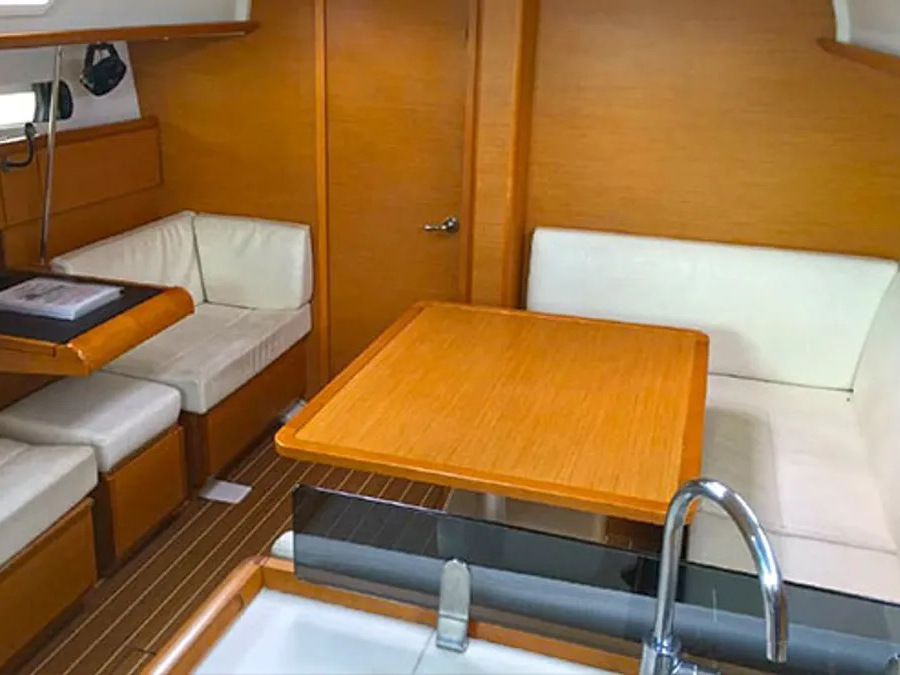 Sun Odyssey 409 (3 cab.) — photo 5