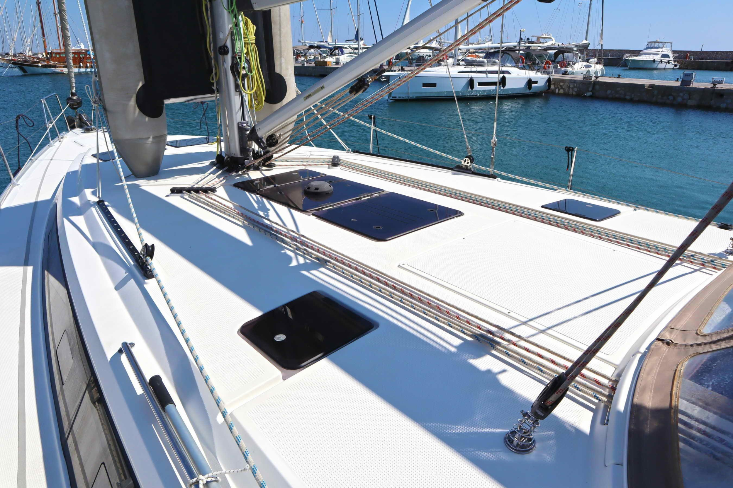 Bavaria Cruiser 46 (4 cab.) — photo 7