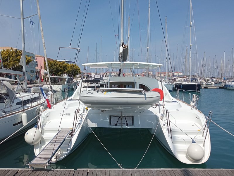 Lagoon 380 (4 cab.) — photo 1