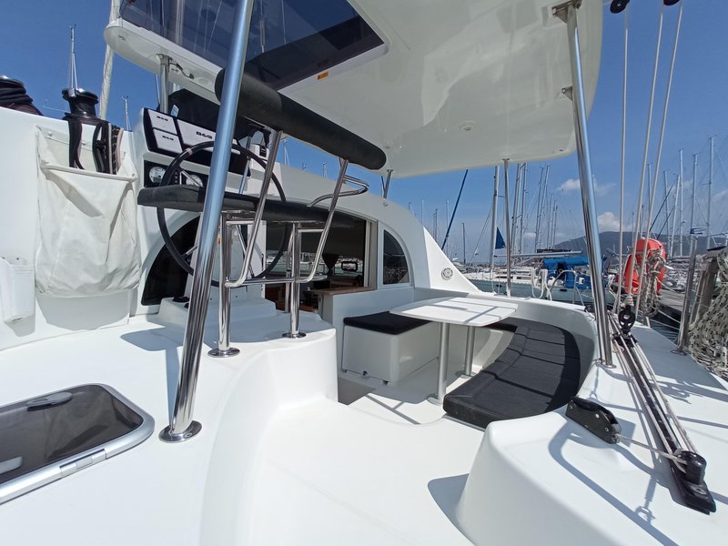 Lagoon 380 (4 cab.) — photo 3