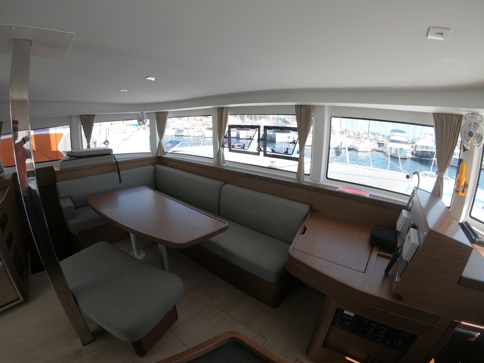 Photo #3 - Lagoon 42 (Wind Desire) in Portisco - 11638