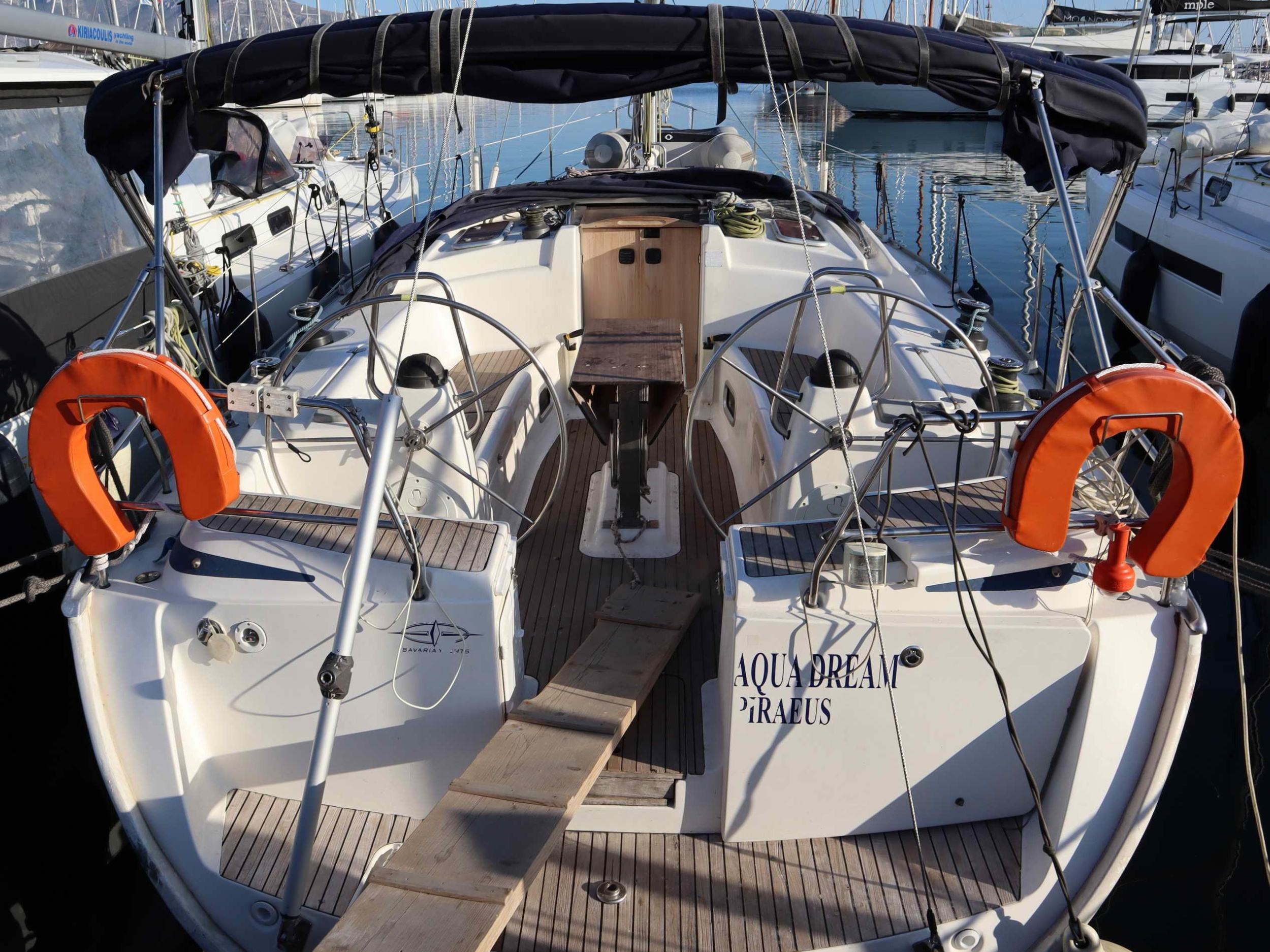 Bavaria 43 Cruiser (3 cab.) — photo 1