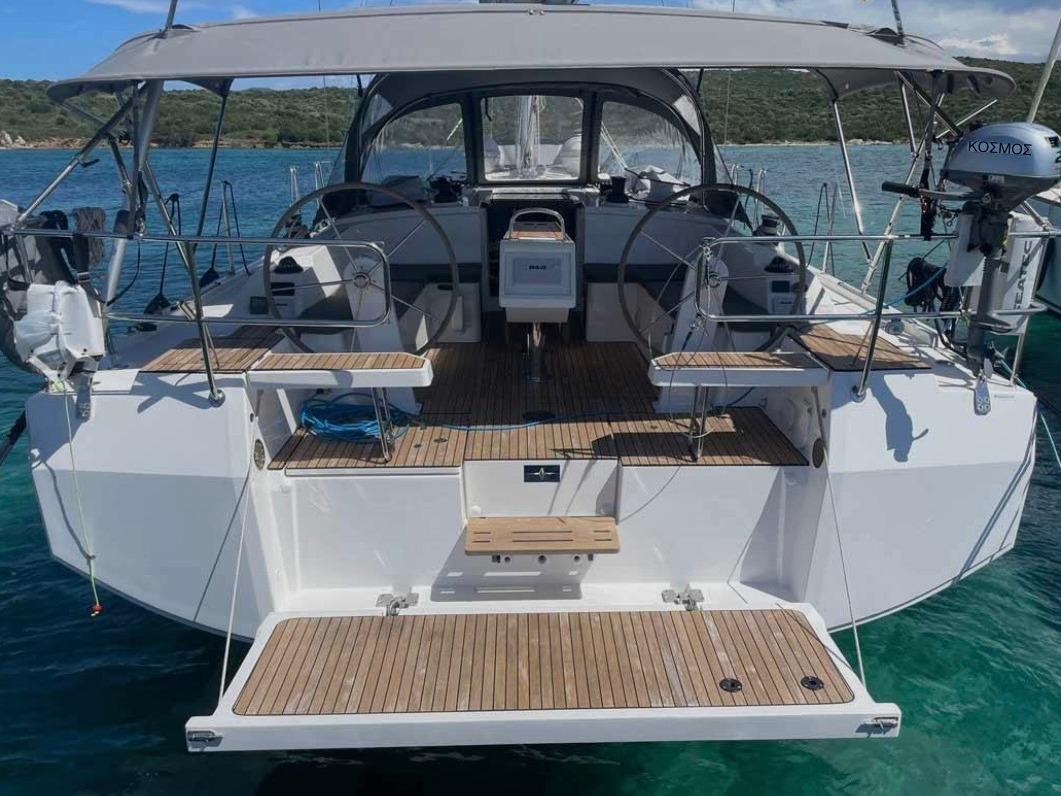 Bavaria C42 (3 cab.) — photo 1