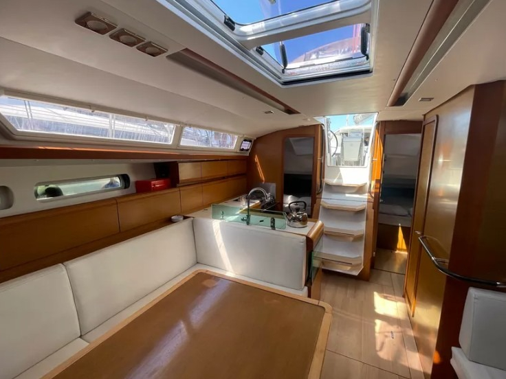 Sun Odyssey 419 (3 cab.) — photo 7