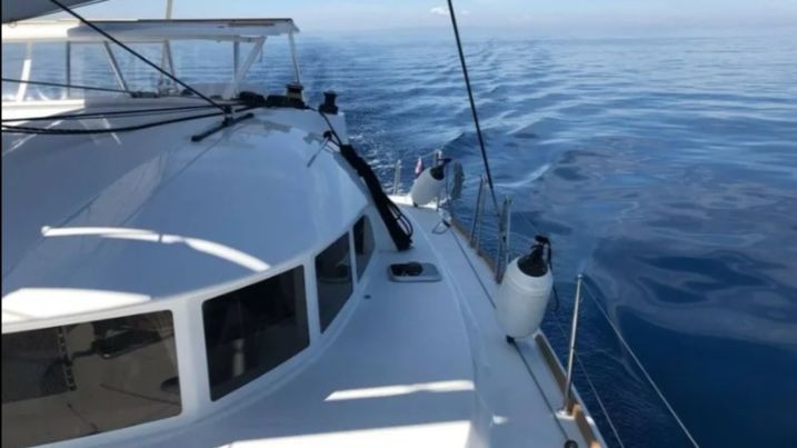 Lagoon 380 (4 cab.) — photo 9