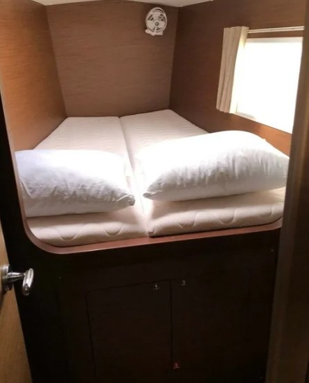 Lagoon 380 (4 cab.) — photo 2