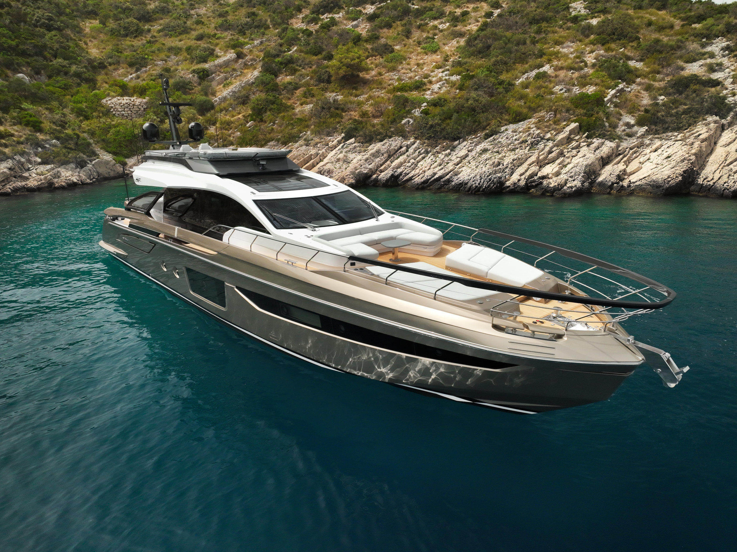 Azimut S8 — photo 1