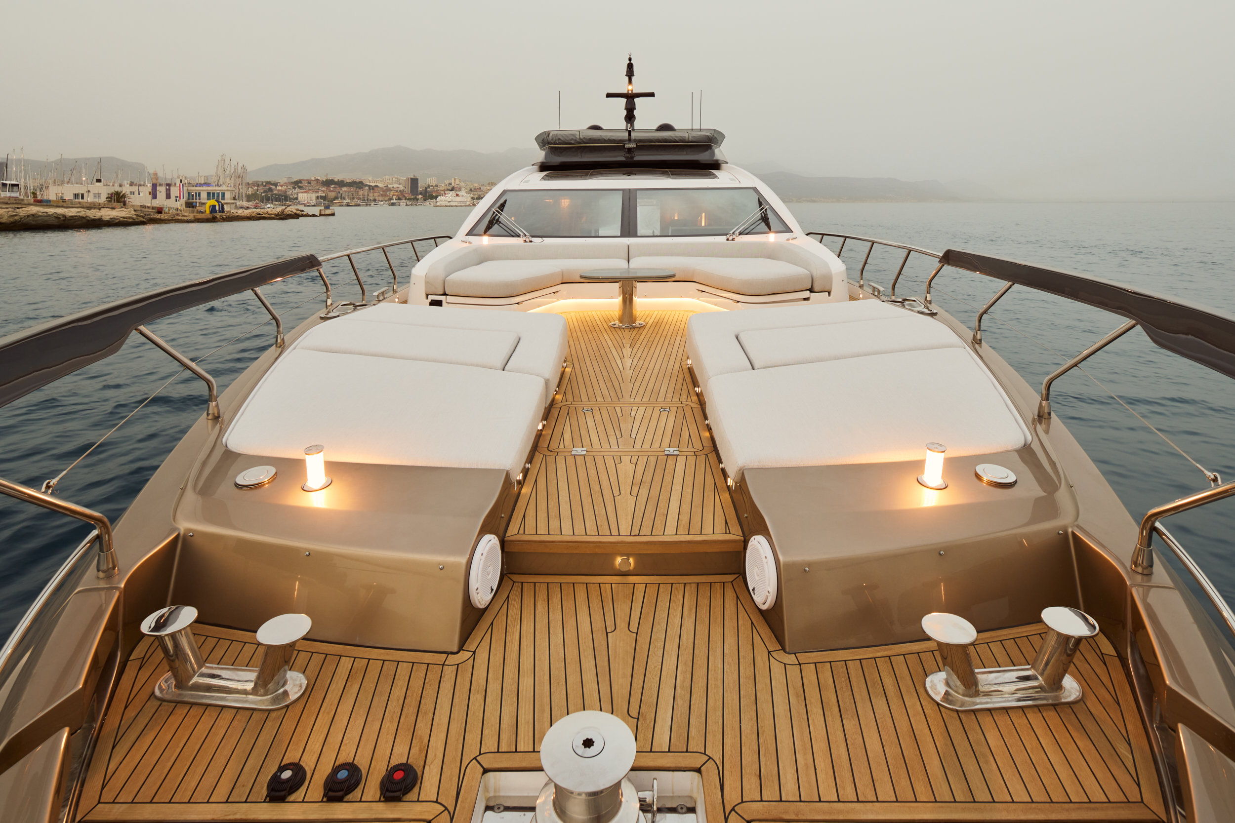 Azimut S8 — photo 11