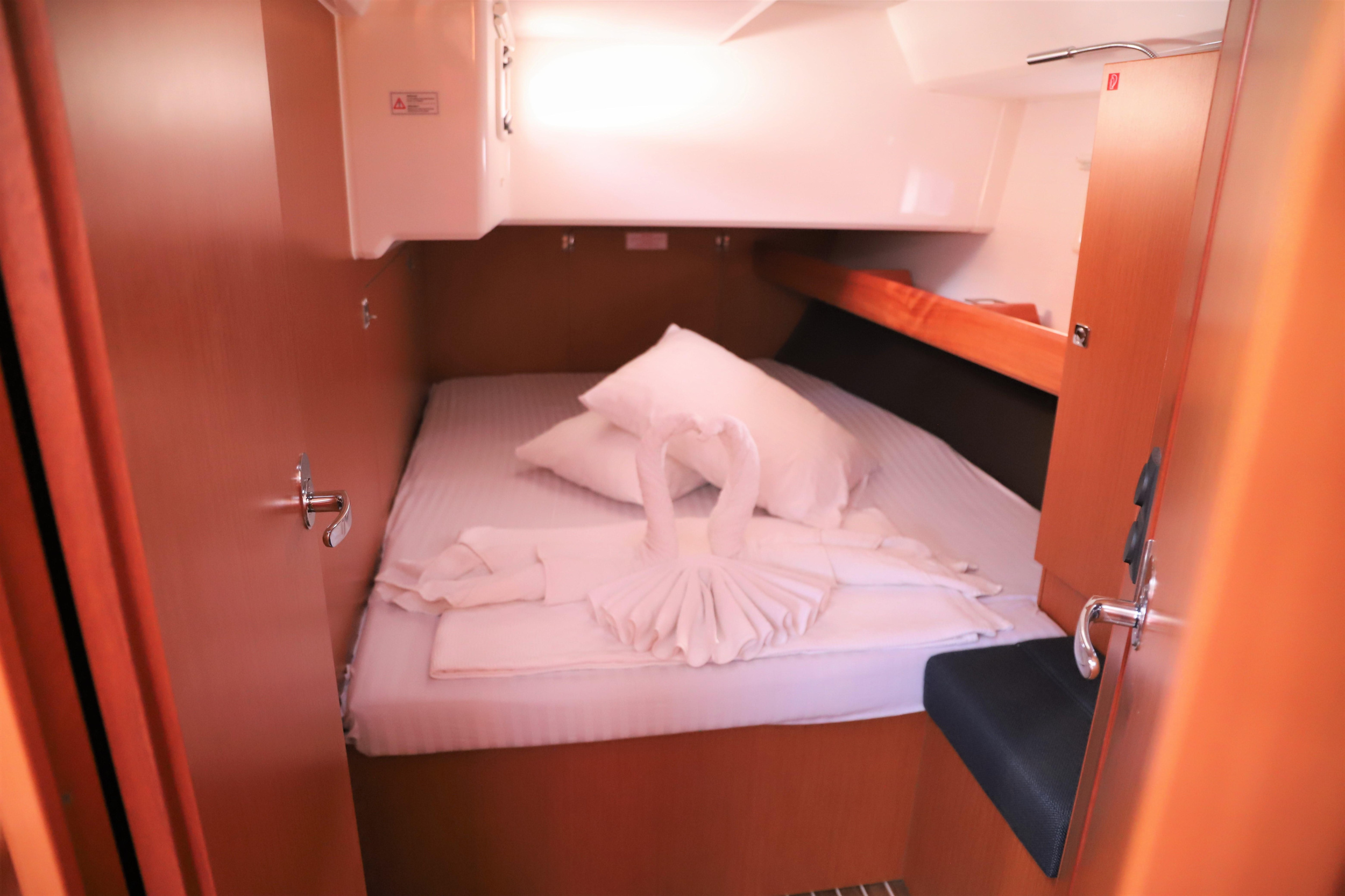 Bavaria Cruiser 46 — photo 9