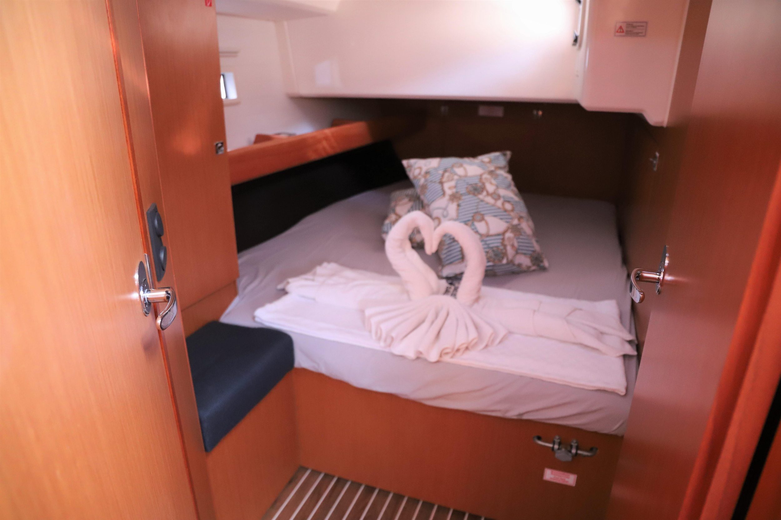 Bavaria Cruiser 46 — photo 11