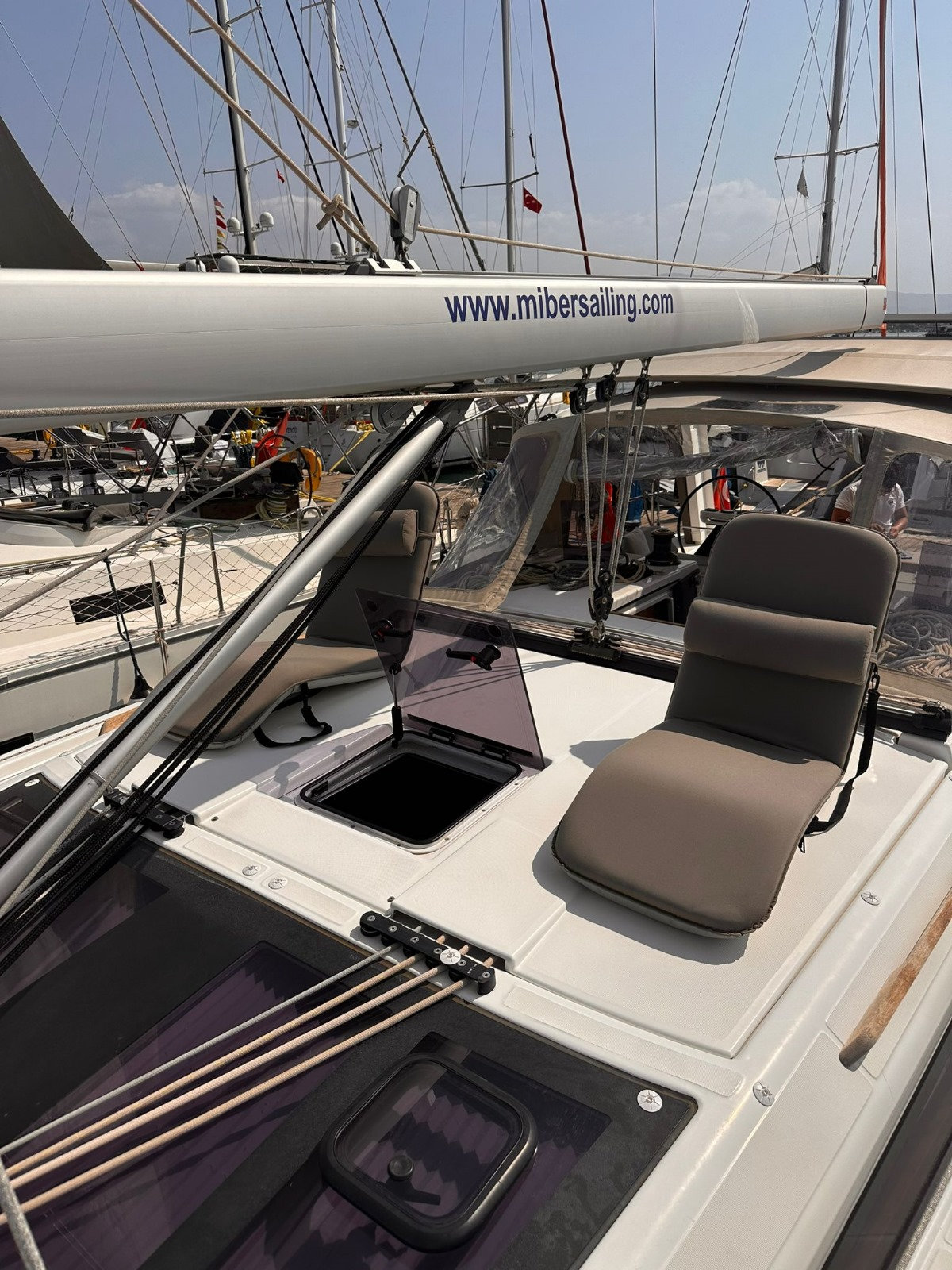 Dufour 430 — photo 4