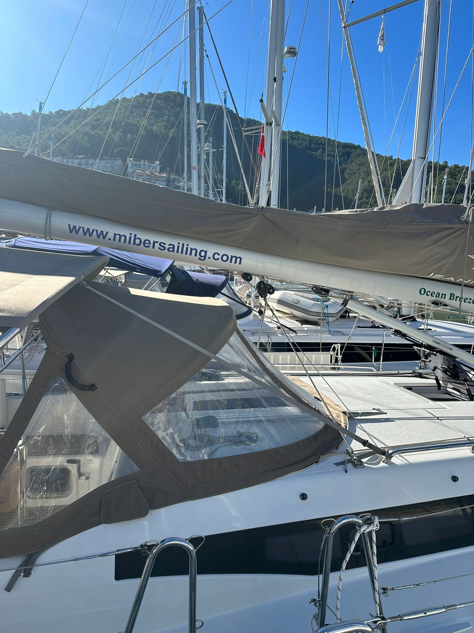 Sun Odyssey 380 — photo 7