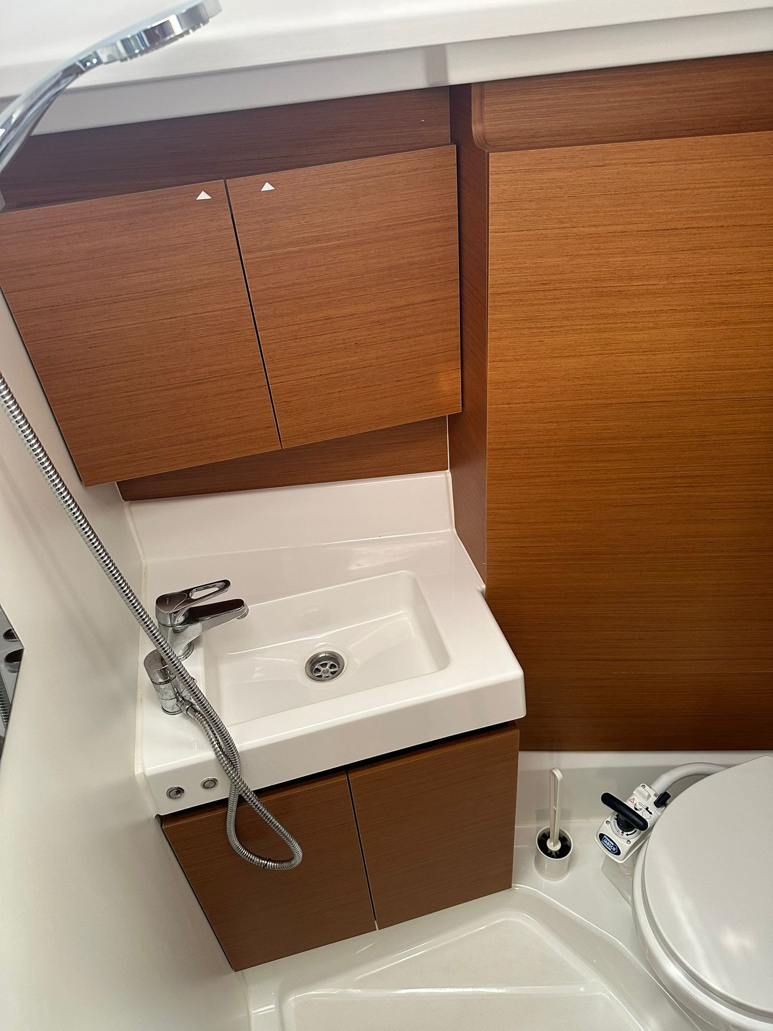 Sun Odyssey 380 — photo 17