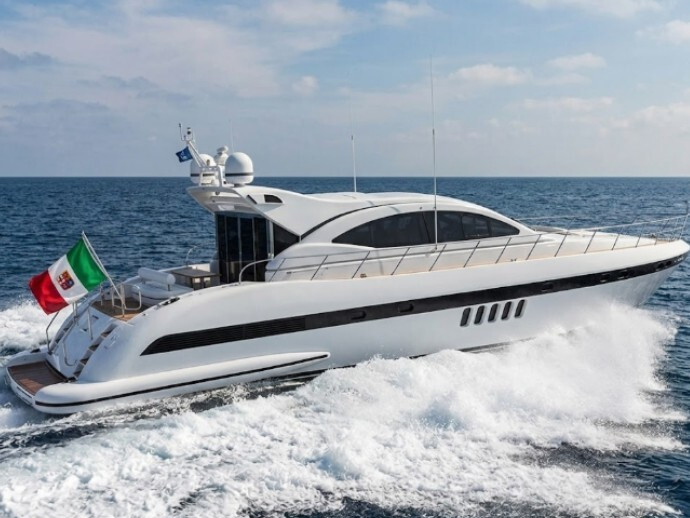 Mangusta 72 — photo 1